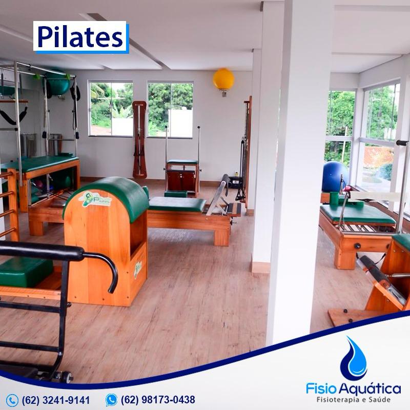 Estúdio de Pilates com aparelhos completos